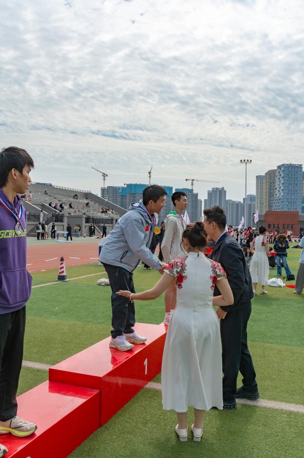 狠狠躁夜夜躁人人爽超碰97香蕉