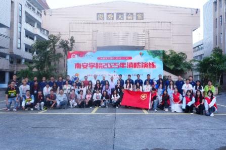 狠狠躁夜夜躁人人爽超碰97香蕉