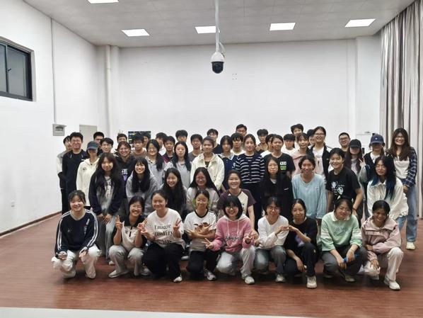 狠狠躁夜夜躁人人爽超碰97香蕉