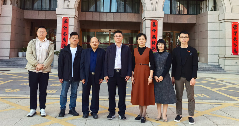 黄晓冬副院长带队开展访企拓岗专...