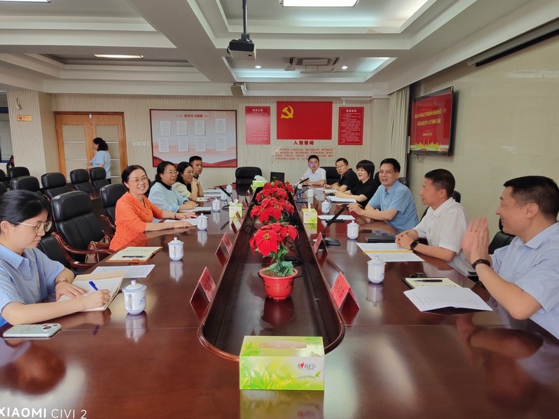 副校长陈秋燕带队赴福建老年大学...
